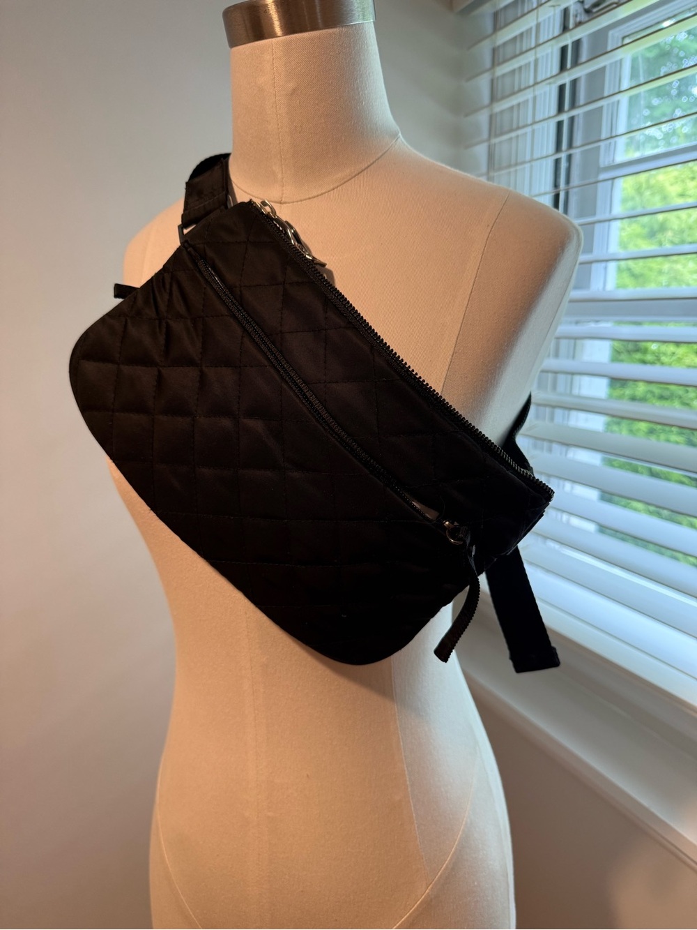 lululemon athletica Black Quilted Crossbody Belt Bag